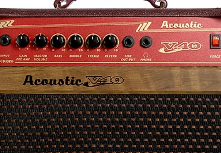 Entrada Auxiliar e Saída de Fones