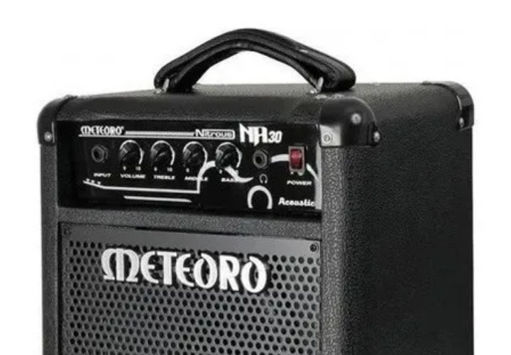 Entrada Auxiliar e Saída de Fones