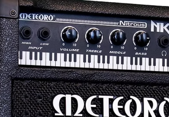 Saídas para Caixa, Fones e Linha