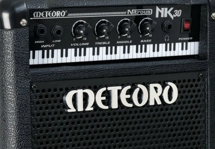 Saídas para Caixa, Fones e Linha