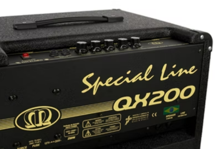 Gabinete Robusto com Revestimento Corvin Preto