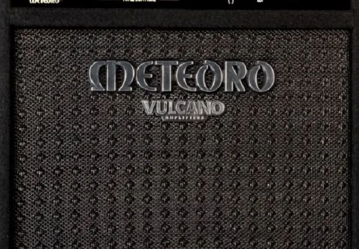 Saída Balanceada XLR e Controles