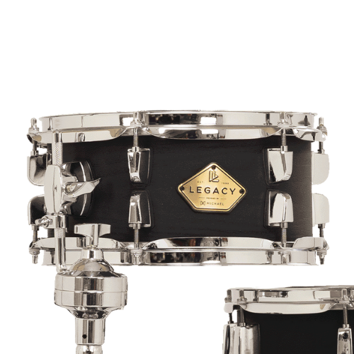 Caixa 13 Matte Black