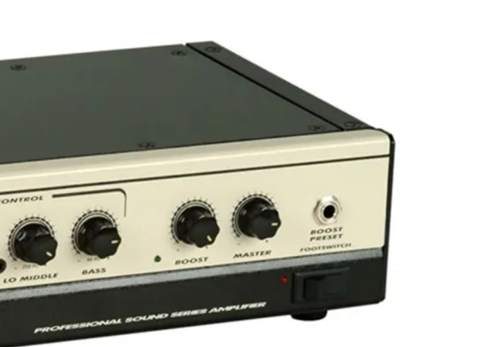 Gabinete em Alumínio Preto Robusto