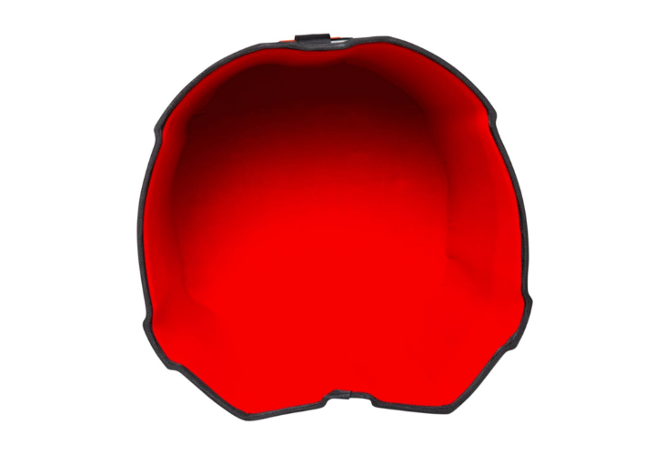 Interior em Microveludo Vermelho com Espuma Acolchoada