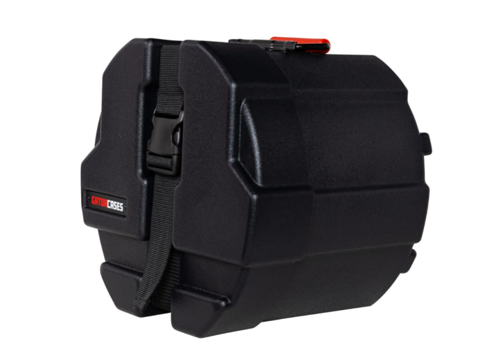 Estrutura Rotomoldada com Alças Ergonômicas e Travas de Metal