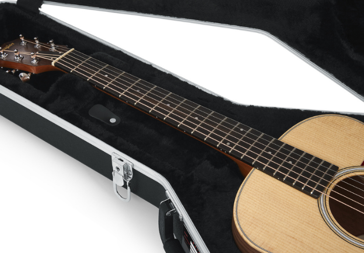 Interior em Microveludo Vermelho com Ajuste Perfeito para Corpo Pequeno