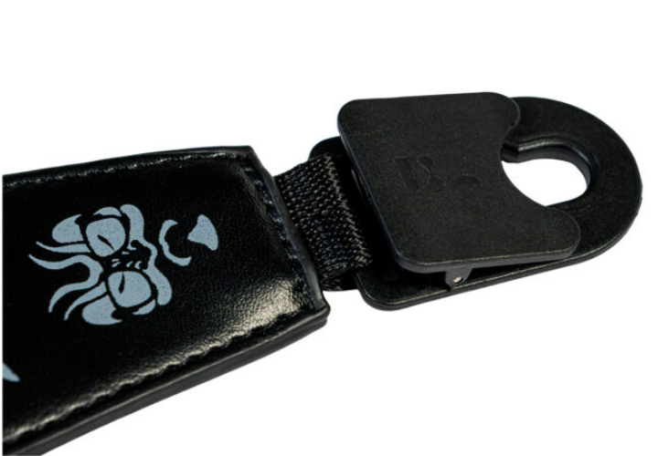 Strap Lock Integrado e Detalhe da Trava