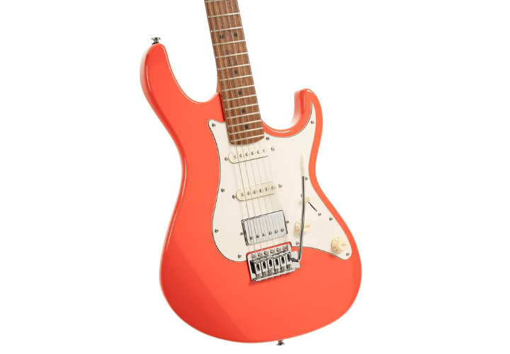 Braço Roasted Maple e Ponte 6-Point Tremolo