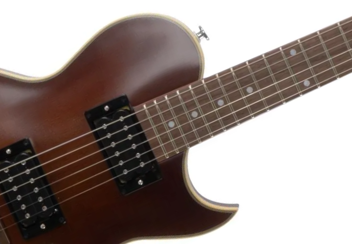 Corpo Maple Carved Stained Brown