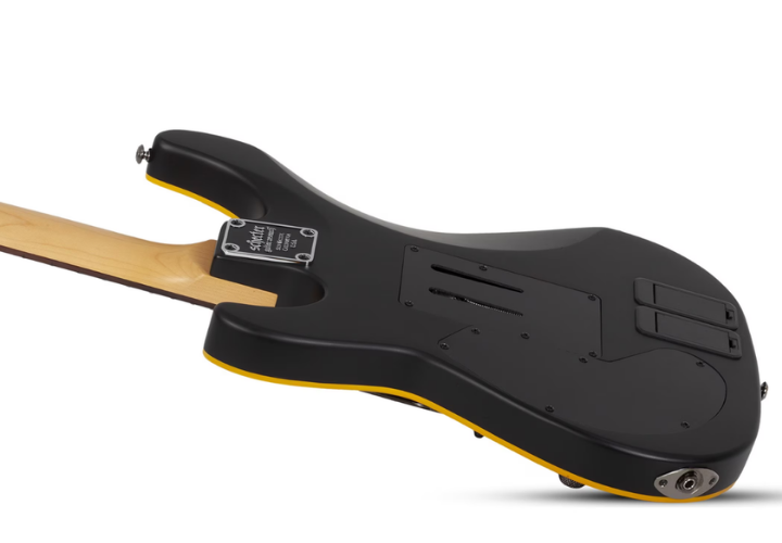 Corpo Basswood com Topo Esculpido e Acabamento Aged Black Satin