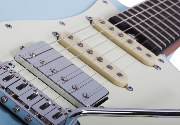 Ponte Schecter Diamond Vintage Tremolo