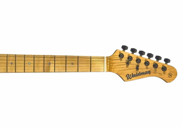 Corpo Basswood Black Satin