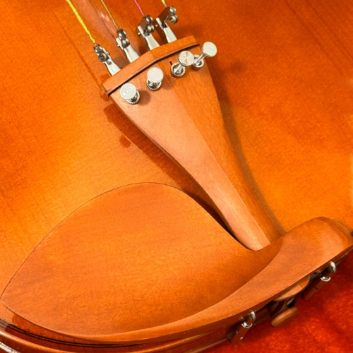 Corpo Maple e Verniz Brilhante